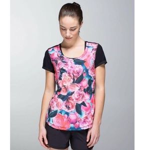 Lululemon Lighten Up Top in Secret Garden